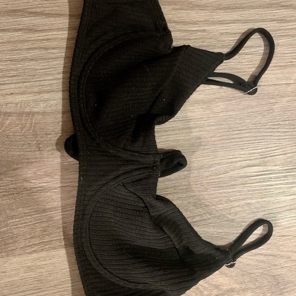 Black Ribbed Bikini Top - Picture 2 of 3